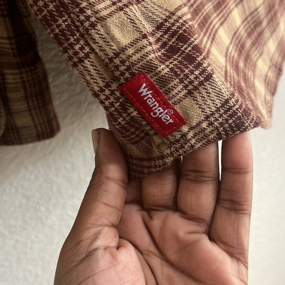 Men's Wrangler Cloud Flannel Free To Stretch Shirt Size Small Plaid Tan - Picture 10 of 11